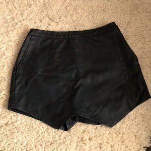 Abercrombie & Fitch Vegan Leather Skirt / Short